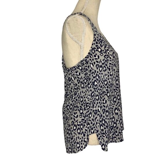 Joie 100% Silk Pullover Sleeveless Blouse Racerback Animal Print Size Small - Picture 2 of 9